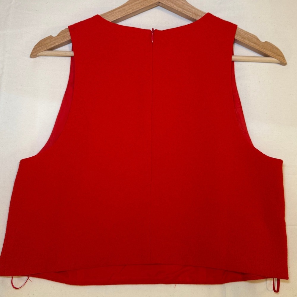 Day + Moon Red Sleeveless Crop Top Round Neck Back Zip Minimalist Small - Picture 6 of 6
